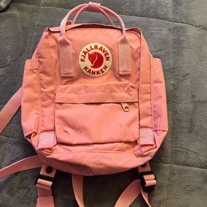 Fjallraven Women's Kanken Mini Backpack
